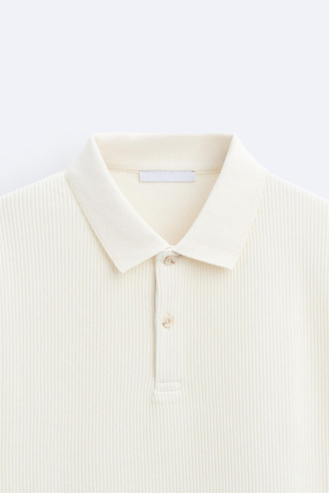 Korte Mouwen Polo in Crèmewit – Minimalistisch en Comfortabel