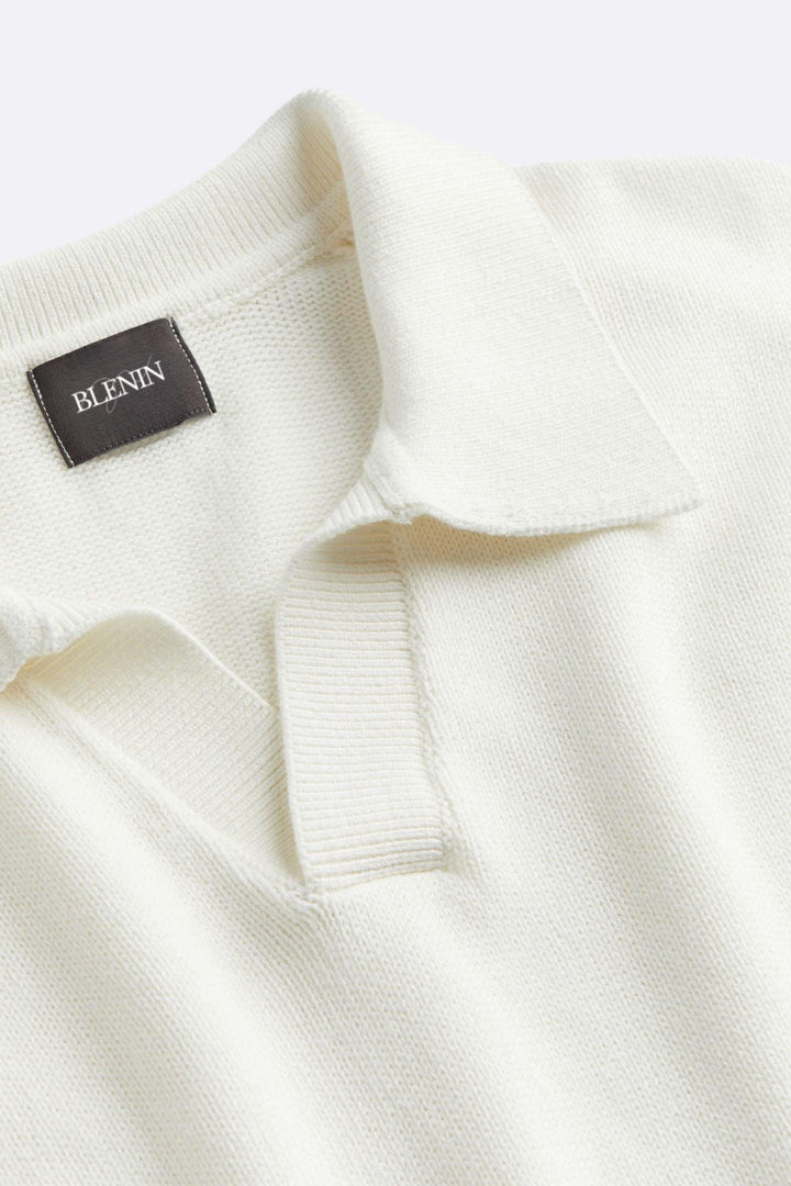 Elegante trui met open kraag voor stijlvolle looks