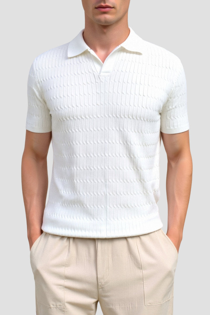 Witte gebreide poloshirt met structuurpatroon