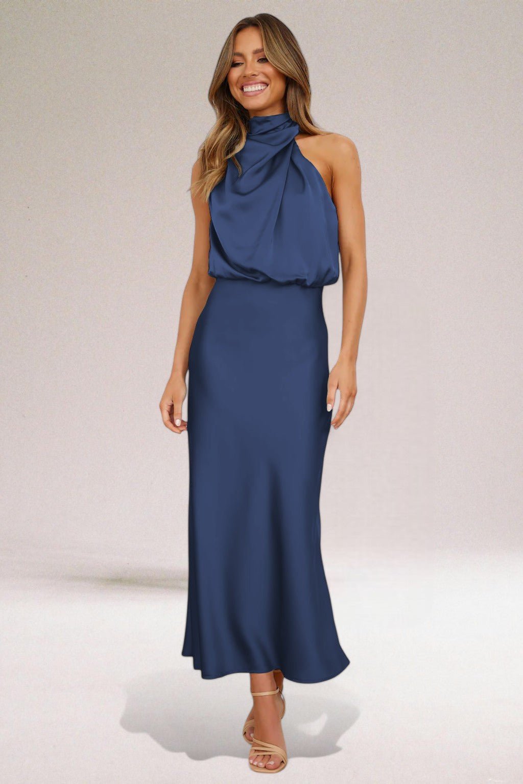 Flavia™ | Glamoureuze satijnen jurk met halter